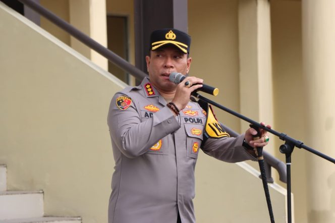 
 Polresta Pontianak Gelar Apel Pengamanan Malam Tahun Baru Imlek 2576 Tahun 2025
