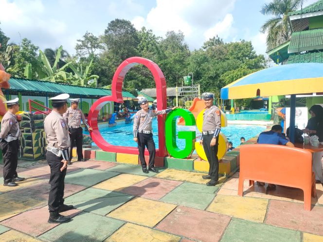
 Polisi Siaga, Amankan Libur Panjang Warga Pringsewu di Destinasi Wisata dan Pusat Perbelanjaan