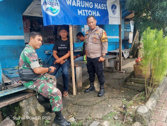 
					Sinergitas TNI Polri Polsek Cijeruk Giat Cooling Sistem Sambang Warga Binaan Dialog Kamtibmas  Ajak Jaga Kondusifitas Cegah Gangguan Kriminalitas