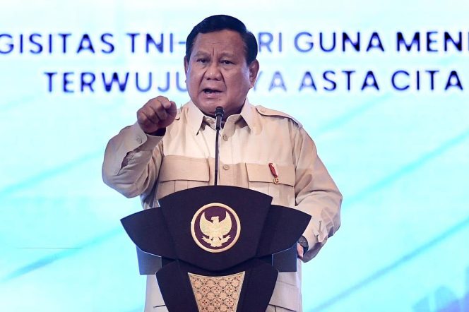 
					Rapat Pimpinan TNI – Polri Tahun 2025 Presiden Prabowo Subianto Sampaikan TNI dan Polri Adalah Amanah Besar dari Rakyat Tugasnya Dengan Penuh Dedikasi dan Pengabdian
