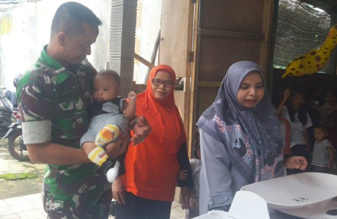
 Babinsa Desa Siraman Dampingi Posyandu, Wujudkan Generasi Sehat Tanpa Stunting