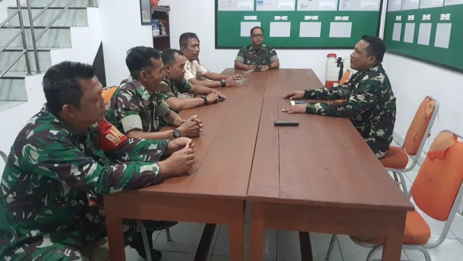 
					Kreatif Sosialisasikan Rekrutmen Secara PK TA. 2025, Inilah Arahan Danramil 03 Serengan Saat Apel Pagi