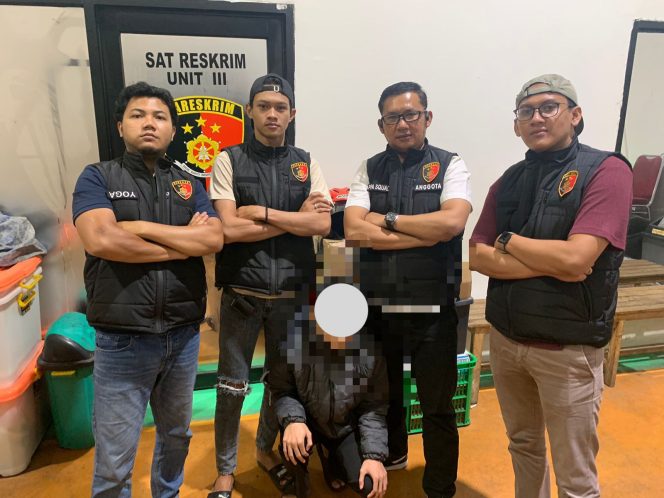 
 Sat Reskrim Polres Bogor Berhasil Tangkap Tersangka Tindak Pidana Persetubuhan dan atau Perbuatan Cabul Terhadap Anak dibawah Umur di Wilayah Rumpin