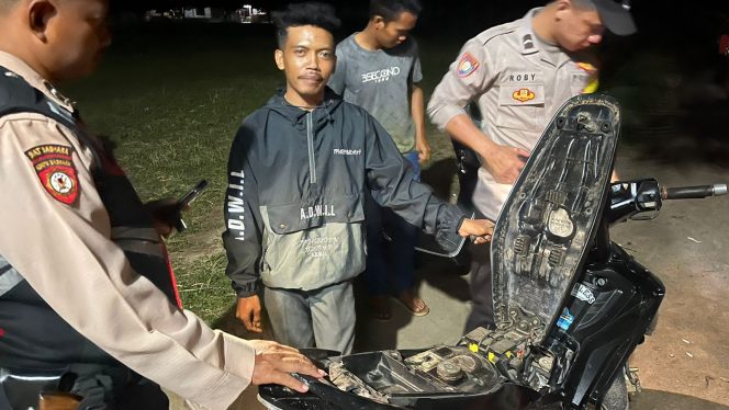 
					Polsek Tulang Bawang Tengah gelar patroli dan Razia Malam, Cegah Aksi Kejahatan