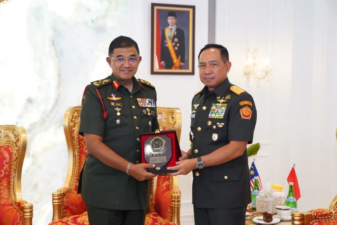 
					Perkuat Diplomasi Militer, Panglima TNI Terima CC Panglima Tentera Malaysia