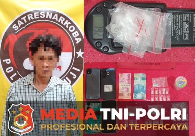 
					Sat Res Narkoba Polres Mesuji Tangkap Seorang Terduga Pengedar Narkoba di Desa Wiralaga