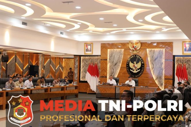 
 Menko Polkam: Pemerintah Bentuk Satgas Terpadu untuk Tindak Tegas Premanisme yang Ganggu Iklim Investasi