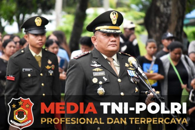 
 Upacara Militer Menghantar Serma (Purn) Hendrik Kapressi ke Peristirahatan Terakhir