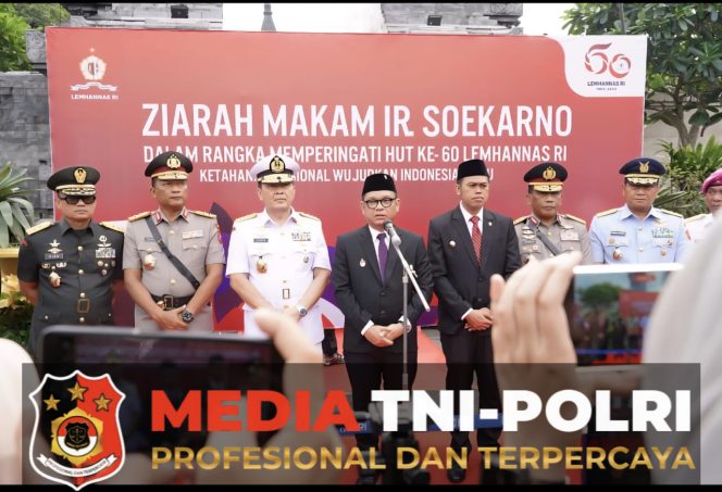 
 Jelang HUT ke 60, Lemhanas RI Ziarah ke Makam Bung Karno, TB Ace: Lemhanas Jadi, Warisan Wujudkan Indonesia Kuat dan Maju