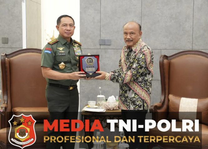 
 Jalin Silaturahmi, Panglima TNI Terima Audiensi SAG IKAHAN