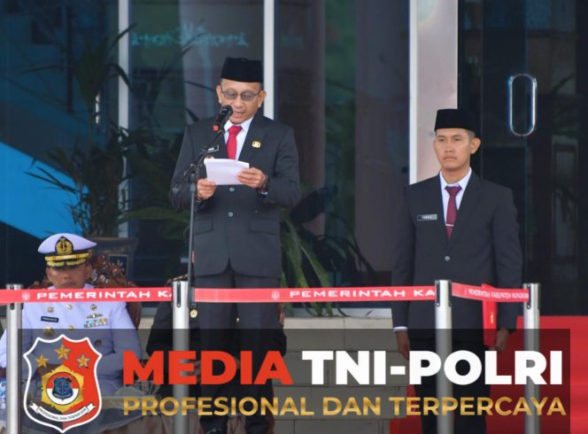 
					Satgas Pamtas Yonarmed 11 Kostrad Laksanakan Upacara di Perbatasan