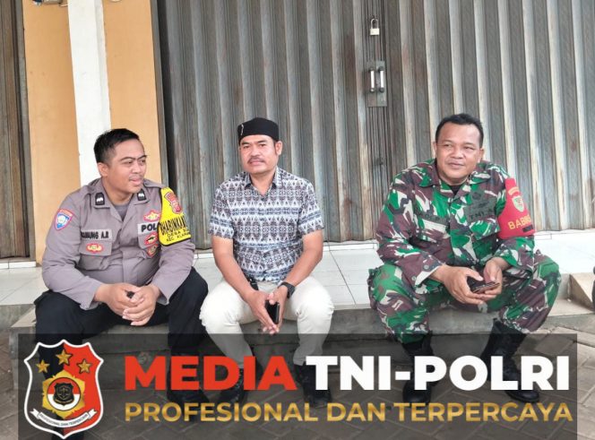 
 TNI-Polri Bersinergi Sambang dengan Warga Masyarakat Desa Bojong Sampaikan Himbauan Kamtibmas