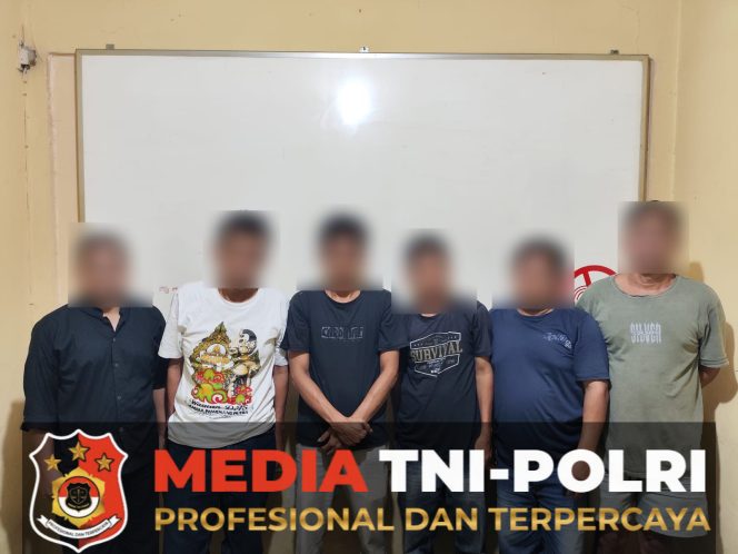 
 Enam Pelaku Judi Kartu Ditangkap Polsek Gunung Putri, Uang tunai dan Kartu Disita