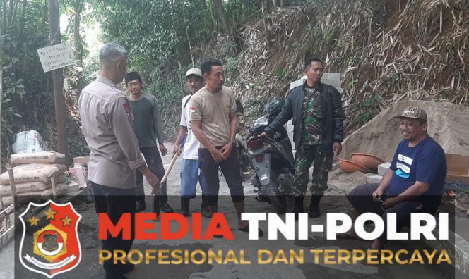 
					Sinergitas Bhabinkamtibmas dan TNI Koramil Parung Wujudkan Kamtibmas di Desa Binaan”
