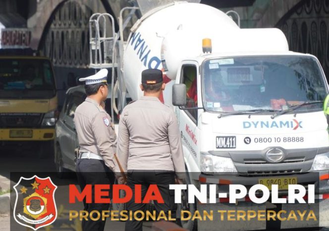 
 Antisipasi Kemacetan di Hari Terakhir Libur Panjang, Kapolres Bogor Lakukan Pemantauan Arus Lalu LIntas
