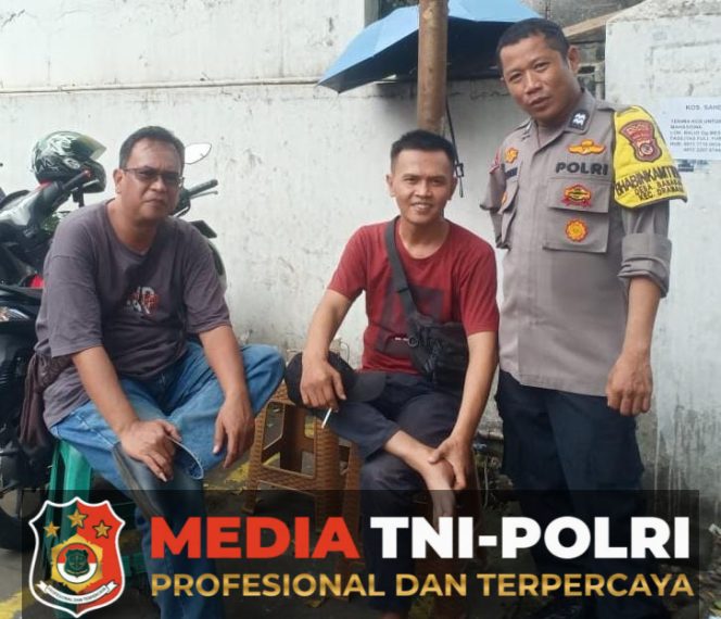 
					Bhabinkamtibmas dan Babinsa Melaksanakan Giat Anjangsana Warga Sampaikan Pesan Harkamtimas