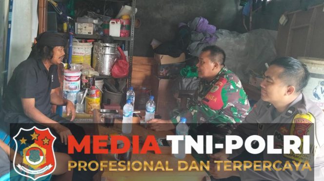 
 TNI-Polri Bersinergi Sambang Dengan Warga Masyarakat Desa Bojong Sampaikan Himbauan Kamtibmas