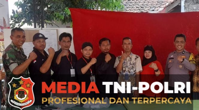 
 Bhabinkamtibmas Polsek Parung Bersinergi dengan TNI Jalin Kedekatan dan Edukasi Masyarakat Desa Binaan