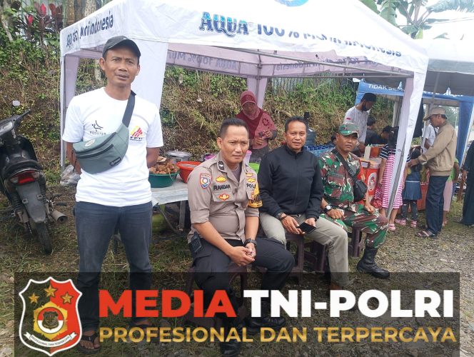 
 Sinergitas TNI-Polri, Bhabinkamtibmas dan Babinsa Sambangi Warga di Desa Ciburuy Kecamatan Cigombong