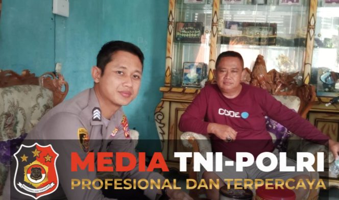 
 Bhabinkamtibmas Polsek Cijeruk Rutin Sambangi Warga, Bangun Kedekatan dan Cegah Gangguan Kamtibmas