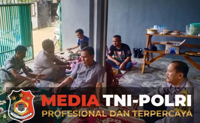 
					Bhabinkamtibmas Polsek Ciampea Sambangi Warga Desa Bojongrangkas, Sampaikan Imbauan Harkamtibmas