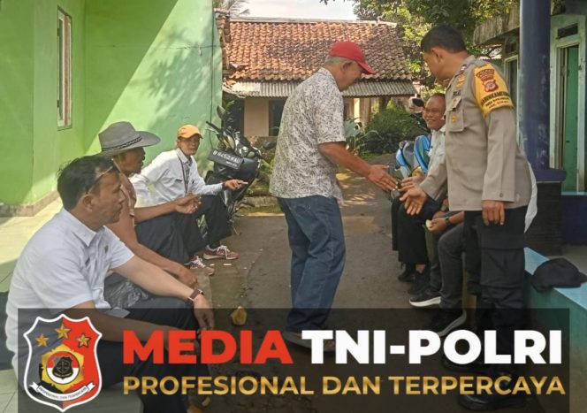 
 Bhabinkamtibmas Polsek Ciawi Polres Bogor Laksanakan Anjangsana Kamtibmas Bersama Tokoh Masyarakat