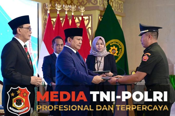 
 Presiden Prabowo Umumkan Kenaikan Gaji Hakim 280 Persen