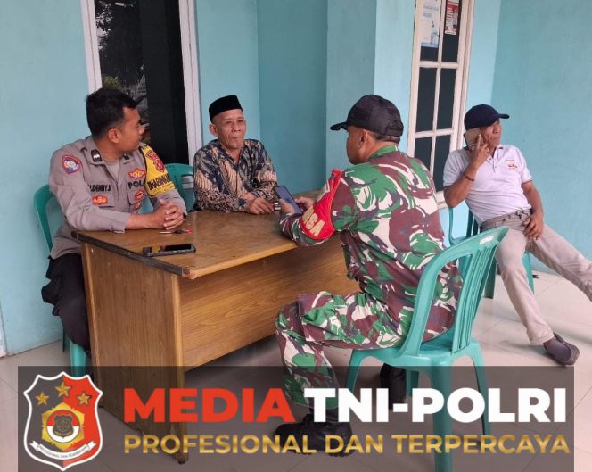 
					TNI-Polri Bersinergi Laksanakan Patroli Sambang Warga di Desa Kembangkuning, Cegah Potensi Gangguan Keamanan 