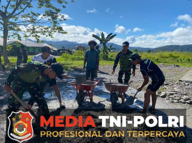 
 Satgas Yonif 521/DY Melaksanakan Kegiatan Binter ke Gereja GBI di Distrik Elelim Kabupaten Yalimo