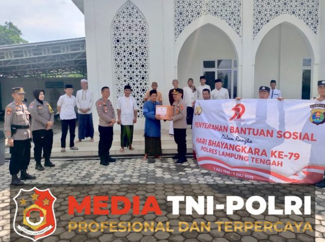 
					Polres Lampung Tengah Gelar Bakti Sosial di Tempat Ibadah dan TPU, Wujud Nyata Kepedulian Polri untuk Masyarakat