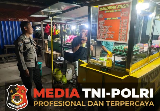 
					Cipta Kondisi Polsek Mempawah Hulu Gelar Patroli di Malam Minggu