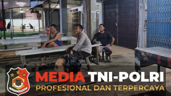 
					Patroli Malam Polsek Menjalin Cegah Tindak Kriminalitas di Lingkungan