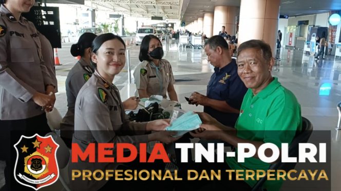 
					Sambut Hari Bhayangkara ke-79, Biddokkes Polda Kalbar Gelar Pemeriksaan Kesehatan Gratis bagi Supir Taksi dan Ojek Online di Bandara Supadio