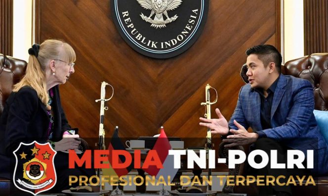 
 Senang berjumpa dengan Duta Besar Jerman untuk Indonesia, Ibu Ina Lepel, di akhir pekan ini.