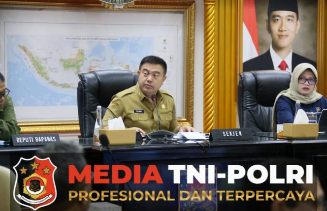 
 Sekjen Kemendagri Imbau Pemda Waspadai Kenaikan Harga Beras dan Minyak Goreng