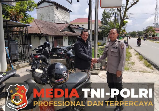 
 Polri Hadir di Tengah Masyarakat Anggota Polsek Mandor Jalin Silaturahmi dan Edukasi Kamtibmas