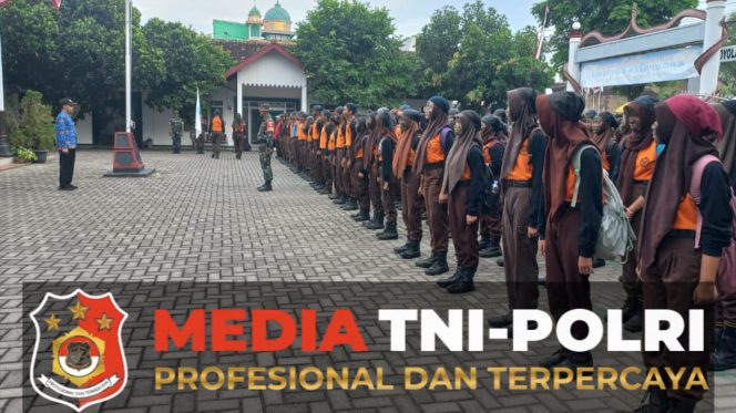 
 Koramil Nogosari Terapkan Prinsip Kedisiplinan Kepada Siswa SMKN 1 Nogosari