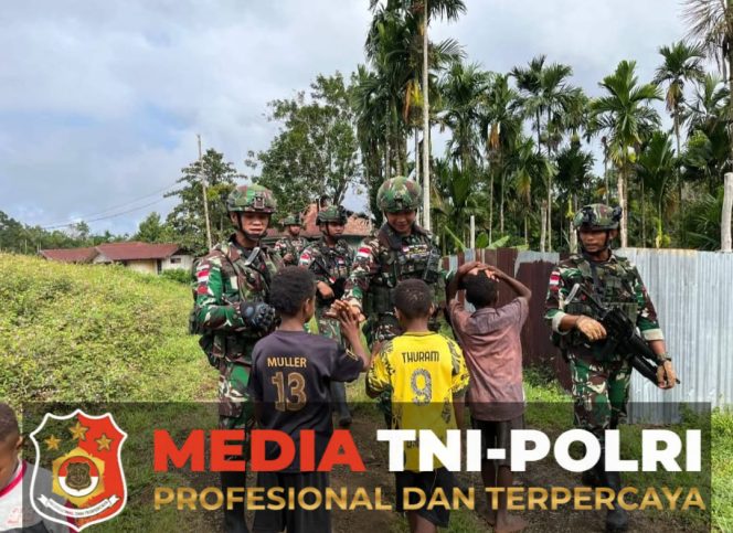 
					Anjangsana Penuh Kasih Satgas Yonif 126/KC Bermain, Berbagi, dan Peduli Kesehatan Warga Kombut