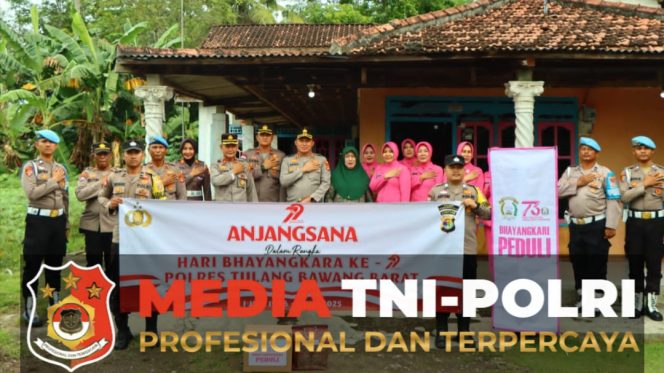 
 Sambut Hut Bhayangkara ke-79, Polres Tulang Bawang Barat Laksanakan Anjangsana ke Purnawirawan dan Warakawuri