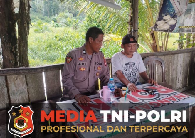 
					Tingkatkan Kamtibmas, Personel Polsek Mandor Laksanakan Patroli Siang Menggunakan Mobil Dinas