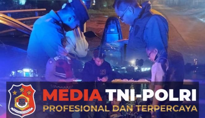 
 Polsek Cikarang Selatan Gelar Patroli Biru dan Operasi Cipta Kondisi, Satu Motor Tanpa Surat Diamankan