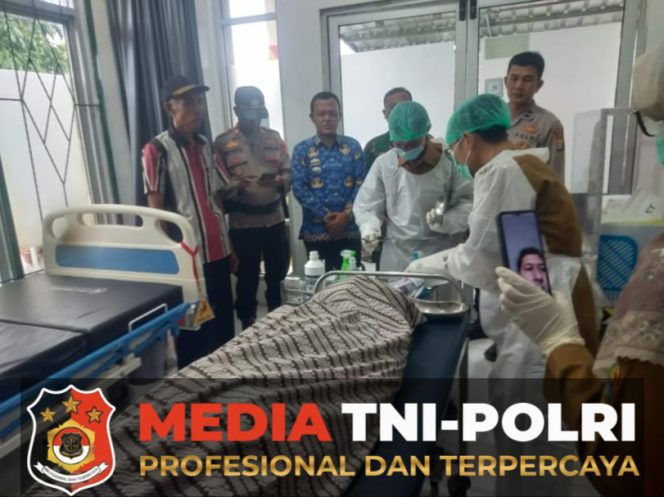 
					Polsek Semaka Identifikasi dan Evakuasi Warga Diserang Buaya