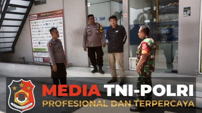
					Babinsa dan Bhabinkamtibmas, Sinergitas Jaga Keamanan dan Ketertiban di Wilayah Ramai
